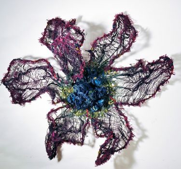 Ndu bu Isi. Burlap, yarn, dye and wire. 2017